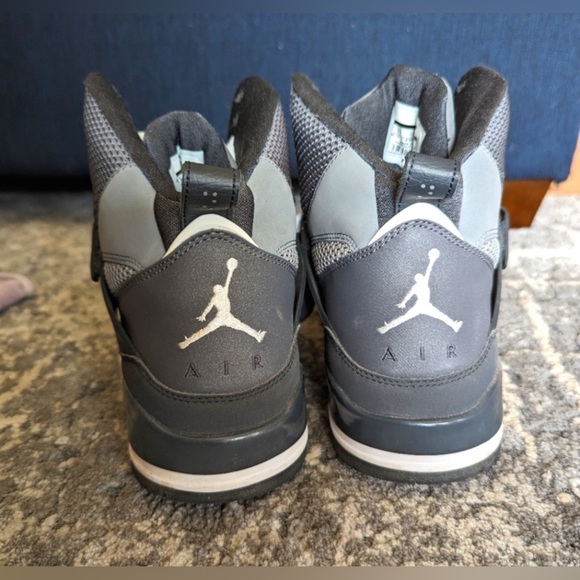 EUC Air Jordan Flight 45 size 11 - Picture 2 of 5